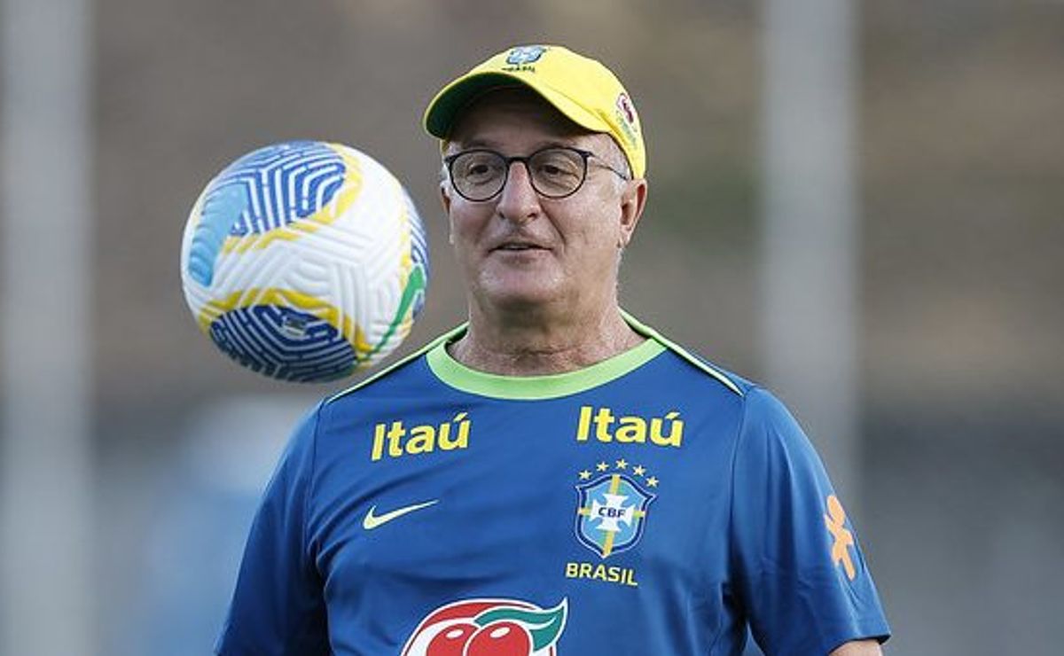 dorival júnior cogita fazer mudanças na seleção brasileira para enfrentar o uruguai