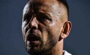 renovação de rafinha com o são paulo é exposta e gera polêmica: “só queima mais”