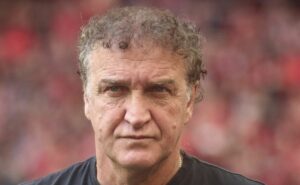 santos escolhe entre renato gaúcho, luís castro e cuca seu novo treinador para 2025