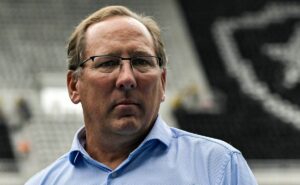 john textor pode ver luis castro no comando do santos em 2025