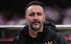 vítor pereira de volta ao corinthians tem aprovação imediata da fiel: “Único que foi bem”