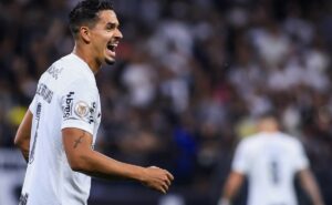 corinthians faz contato para retorno de lucas veríssimo e tem resposta positiva 
