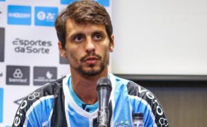 esposa de rodrigo caio coloca renato contra a parede no grêmio e desabafa: "ele sempre..."