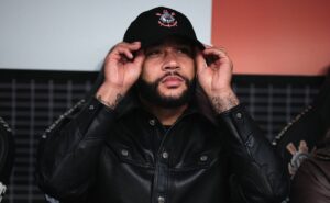 ronald koeman toma decisão oficial na seleção da holanda sobre memphis depay, do corinthians