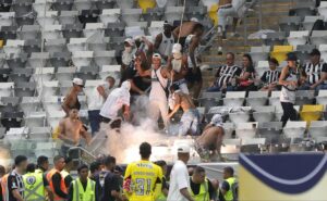 atlético mg poderá jogar com a presença da sua torcida na arena mrv após decisão do stjd