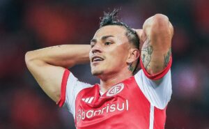 internacional vai oferecer r$ 36 milhões mais porcentagem ao celtic por bernabei, diz jornalista