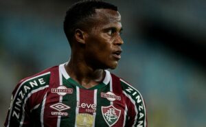 fluminense recebe notícia sobre interesse do cruzeiro em arias após fala de mattos