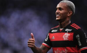 wesley tem data para ser vendido no flamengo com aval de filipe luís