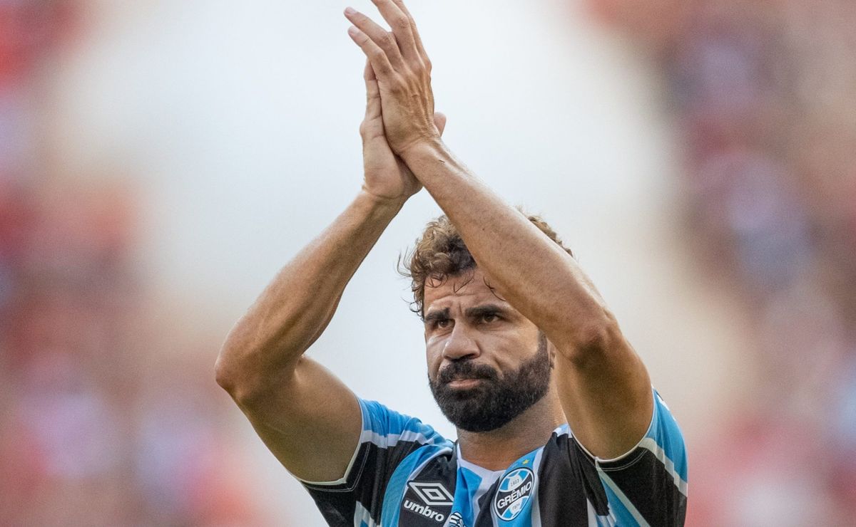 grêmio libera diego costa e fecha 2 centroavantes oficialmente para começar 2025 