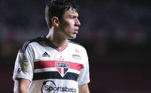 são paulo precisa vender 3 atletas e ferraresi entra na lista de negociações com sondagens