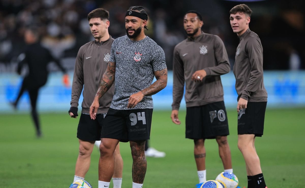 memphis depay projeta o próximo corinthians x palmeiras: "É uma batalha crucial"