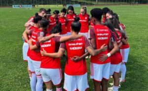 thaíni volta de lesão e reforça o internacional na semifinal do gauchão feminino