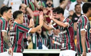 campeão pelo fluminense decide assinar com o flamengo e nome chega à mesa do clube