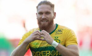 isidro pitta contratado pelo flamengo tem aprovação da nação como substituto de pedro 