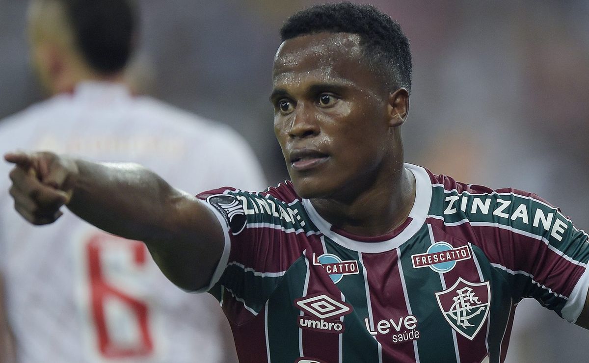 jhon arias, do fluminense, escolhe onde quer jogar e não será no cruzeiro