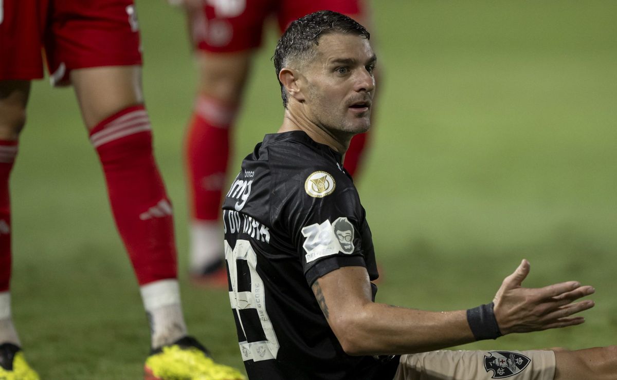 com seca de gols, vasco enfrenta freguês para tentar melhorar números na reta final