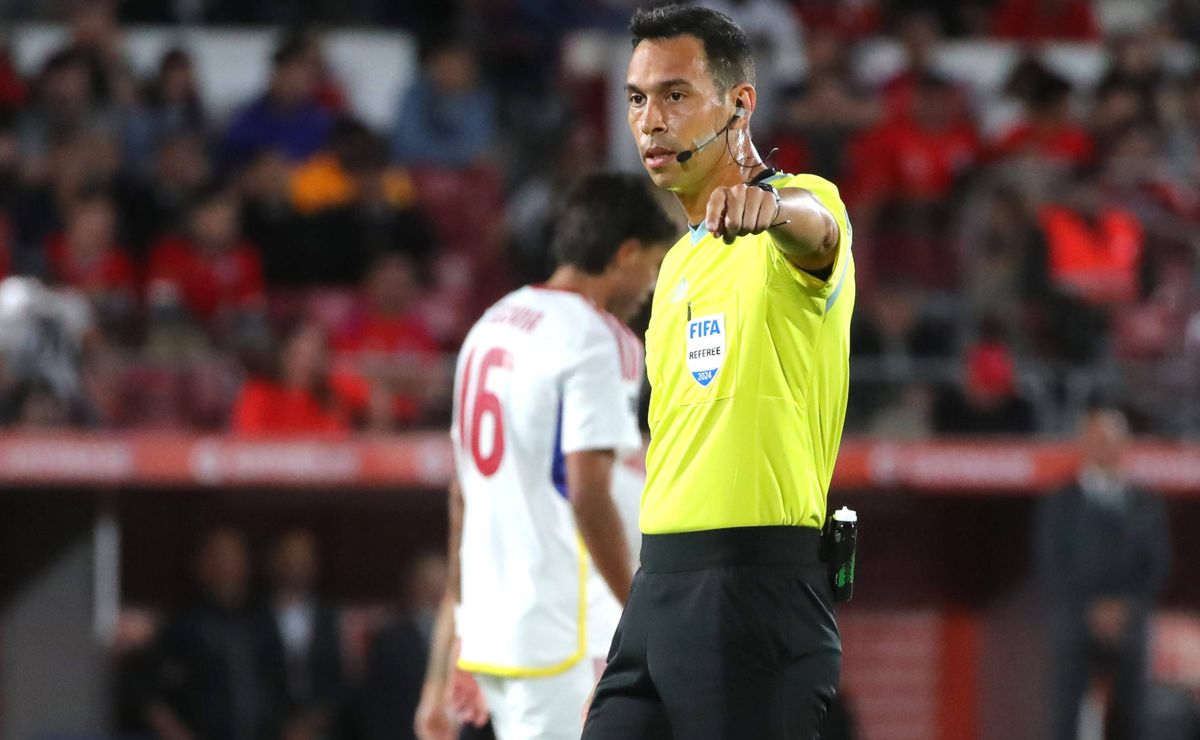 facundo tello, árbitro da final já entrou em polêmica com o botafogo nessa libertadores