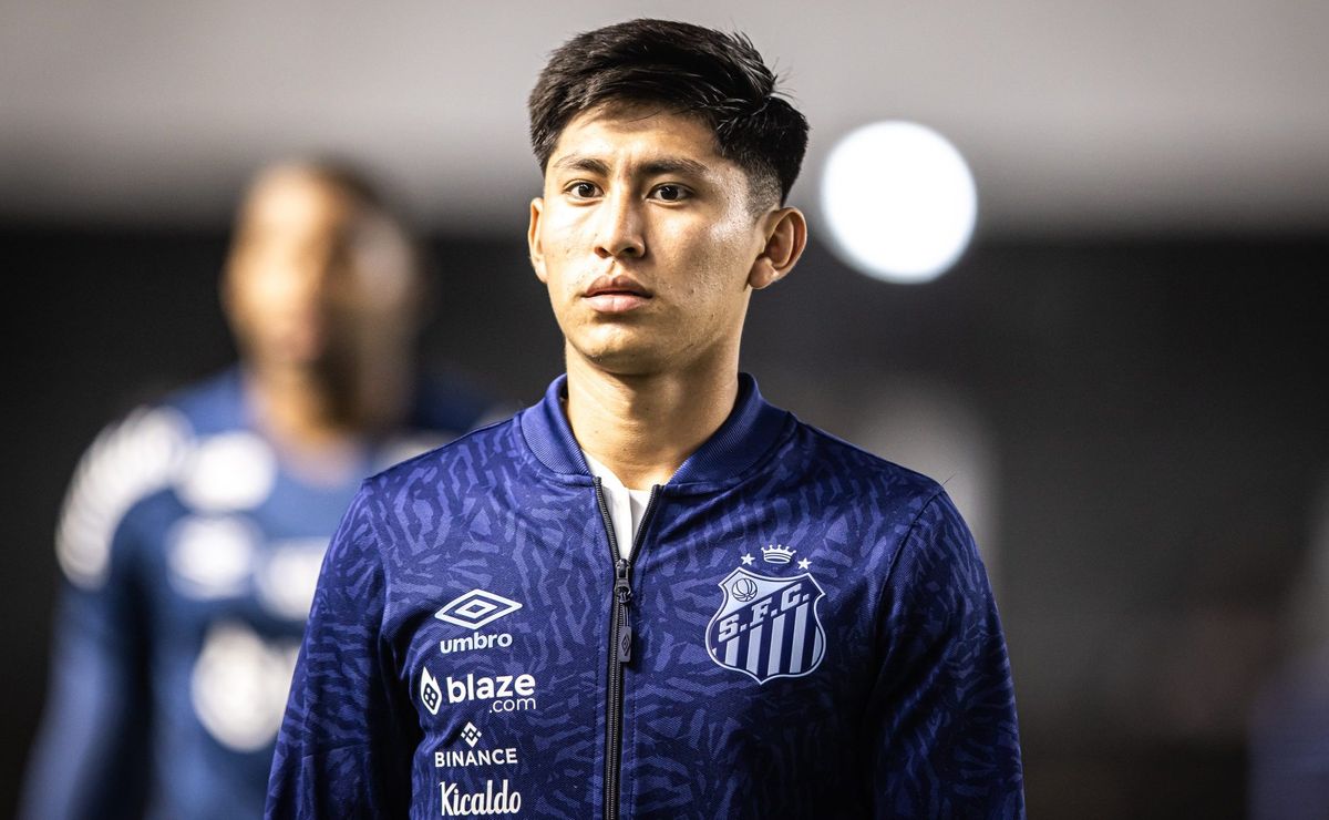 fábio carille explica situação de miguelito no santos após polêmica com giuliano