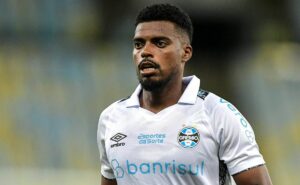 sem jemerson, renato portaluppi precisa mudar o grêmio e lança nova zaga contra o juventude