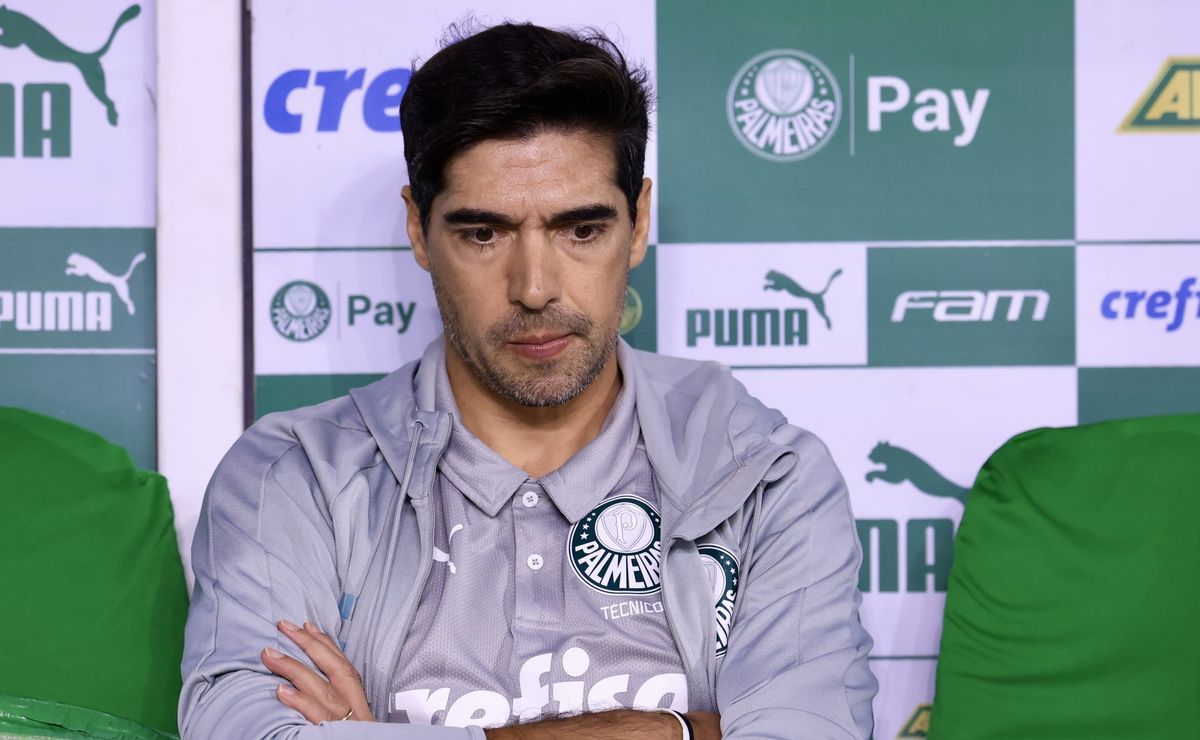 palmeiras revela problema de abel ferreira no paulistão e expõe possibilidade de jogar sem time principal