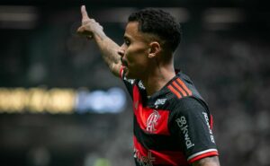 após hugo souza, corinthians tem situação de allan, do flamengo, também definida