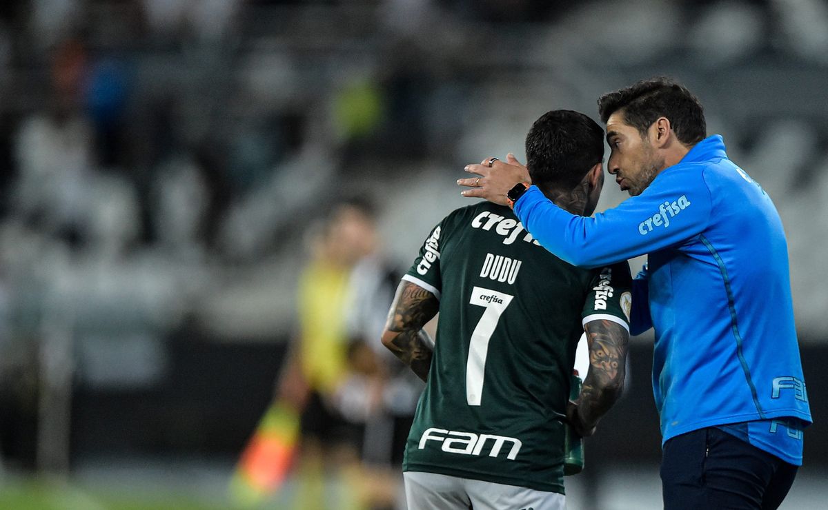 abel ferreira tem reunião com dudu antes de palmeiras x grêmio e atacante quer agarrar chance