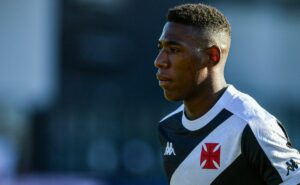 abel ferreira aprova zagueiro canhoto e chegada de léo ao palmeiras tem resposta 