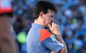 fernando diniz será demitido do cruzeiro e sua saída pode ser antecipada no brasileirão