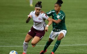 torcida da ferroviária se revolta com arbitragem em duelo polêmico contra o palmeiras no paulistão