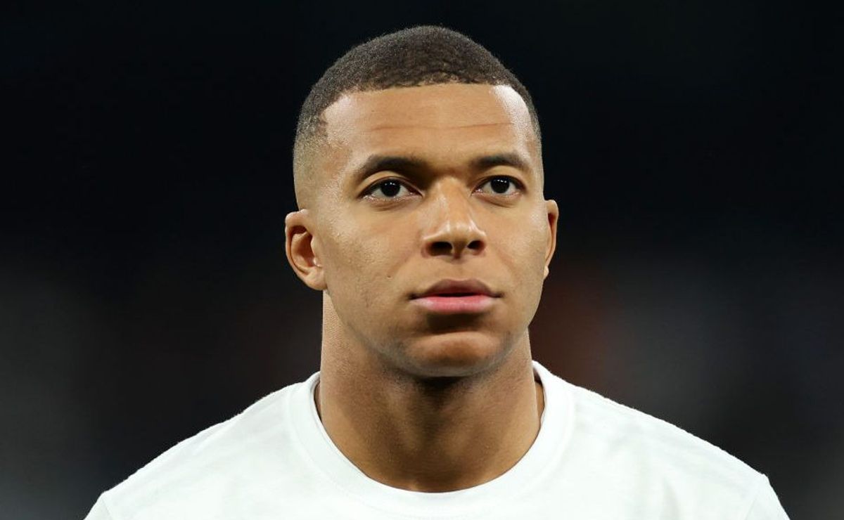 possível agressão sexual seria motivo da ausência de mbappé da convocação de deschamps para frança