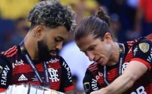 gabigol dá troco graças a filipe luís e obriga flamengo a mudar de posição