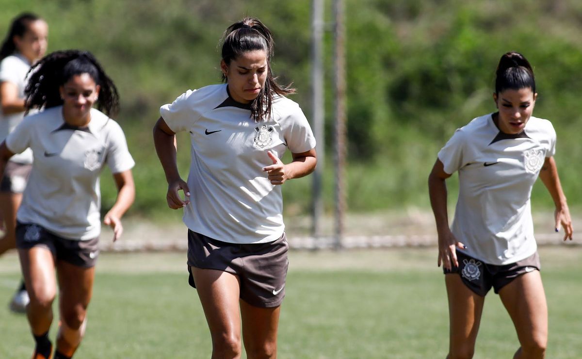 corinthians finaliza preparação para decisão do paulistão, mas fiel pressiona por renovações