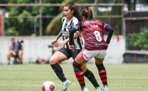 torcida do botafogo exige mudanças urgentes após derrota contra o flamengo no carioca feminino