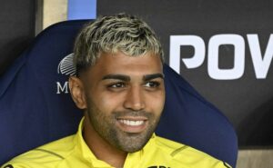 filipe luís escala plata e gabigol juntos e define flamengo super ofensivo contra o atlético