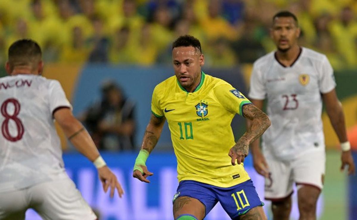 um ano depois, seleção brasileira reencontra venezuela com seis novos titulares; neymar estava no time