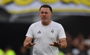 em atlético mg x botafogo, gabriel milito é criticado pelo torcedor após alterações feitas