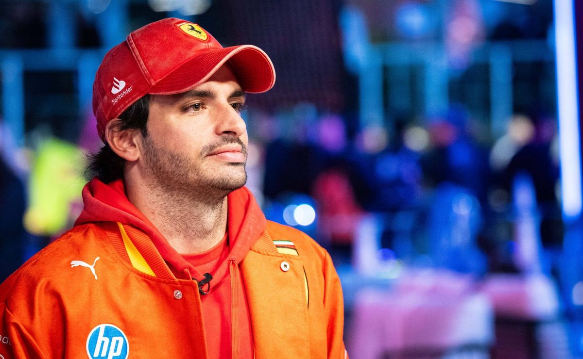 sainz otimista após treinos sólidos da ferrari em las vegas: “foi um dia difícil para todos, mas estou confiante”