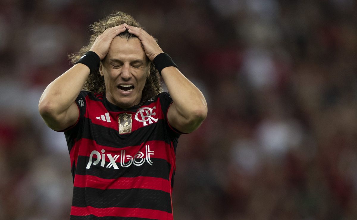 david luiz perde pênalti e pede cartão para companheiro de equipe. veja como foi flamengo 0 x 0 atlético mg