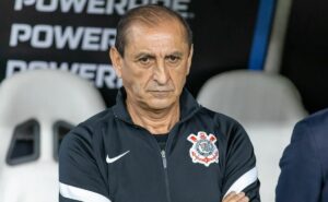 ramón díaz desabafa sobre erros em racing x corinthians e manda recado para diretoria: “clube precisa...”