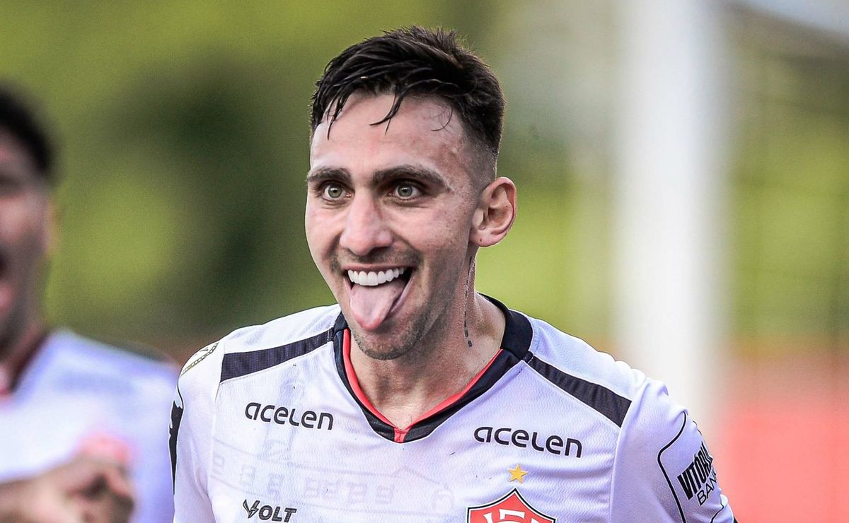 gustavo mosquito projeta reencontro em vitória x corinthians pelo brasileirão: “jogo diferente”