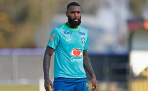 gerson tem situação detectada na seleção brasileira e notícia chega no flamengo
