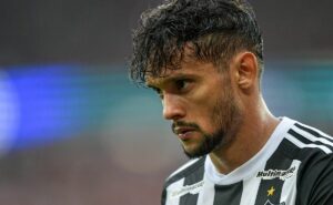 gustavo scarpa aponta responsável pelo vice do atlético mg na copa do brasil: "pagamos o preço"