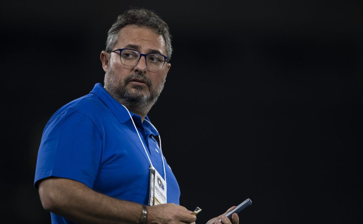 alexandre mattos elogia trabalho de fernando diniz, mas espera melhoras no cruzeiro: "precisa de treino..."