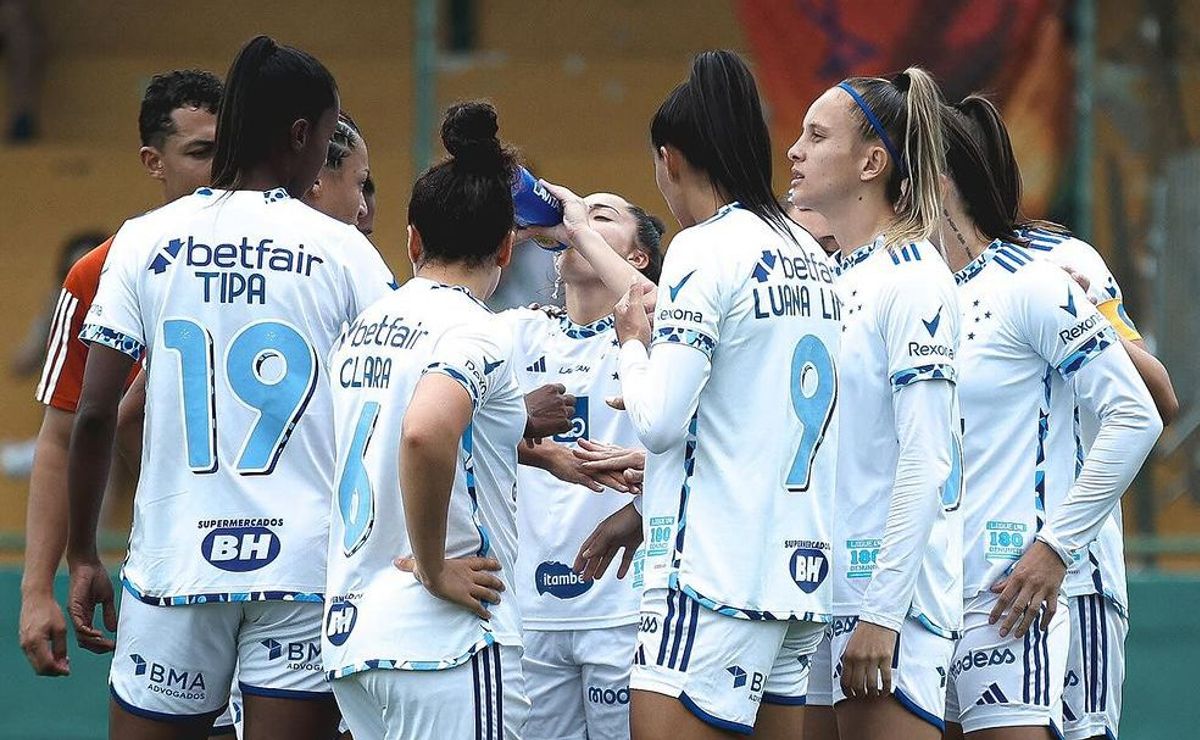 cruzeiro atropela nacional vrb e avança à final do mineiro feminino com show de byanca brasil