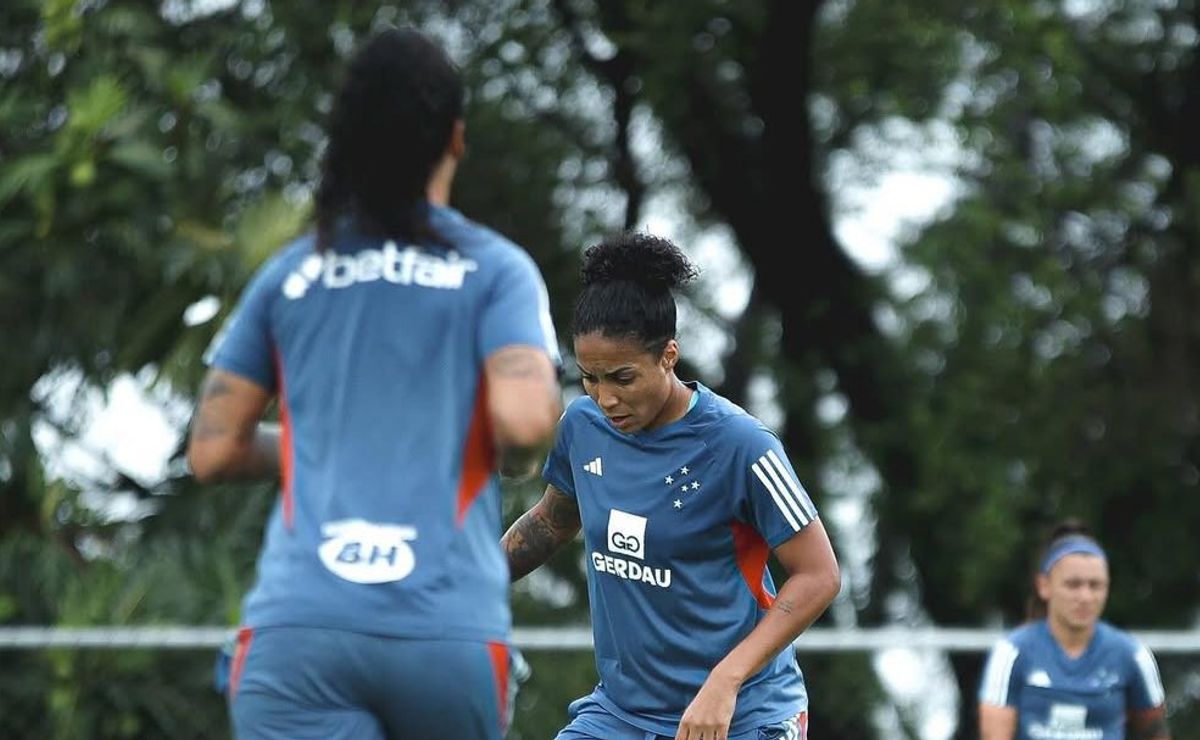 cruzeiro enfrenta américa na final do mineiro feminino e torcida celeste reage: "pra cima, cabulosas!"