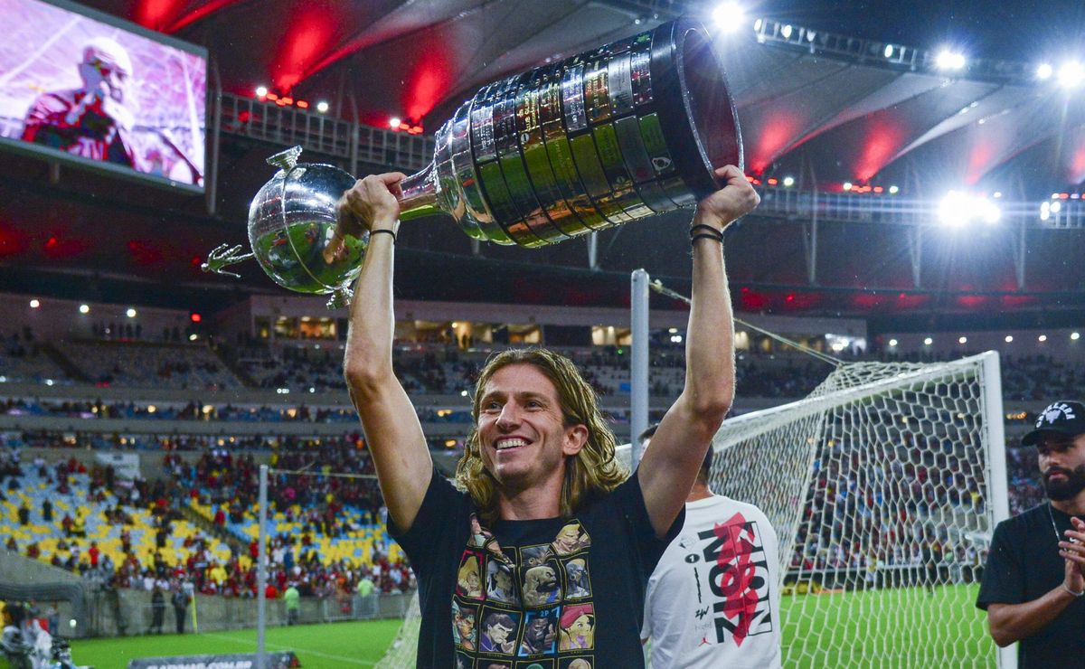 filipe luís aprova e flamengo já tem lateral contatado para lugar de wesley e trata se de gastón martirena