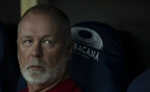 jogador do fluminense é dispensado e não voltará a atuar com mano menezes