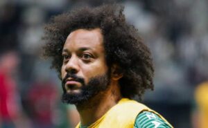 fluminense deve rescindir contrato de marcelo após mano menezes se irritar com o lateral