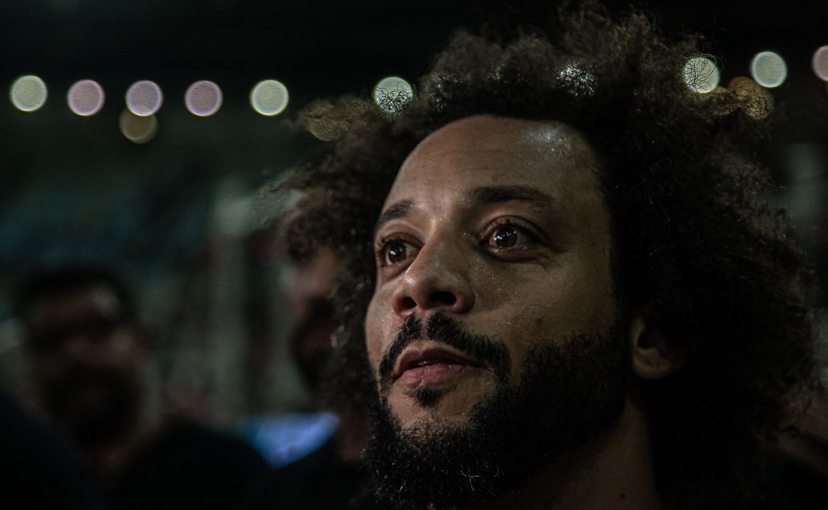 marcelo pode retornar ao real madrid após rescindir com o fluminense