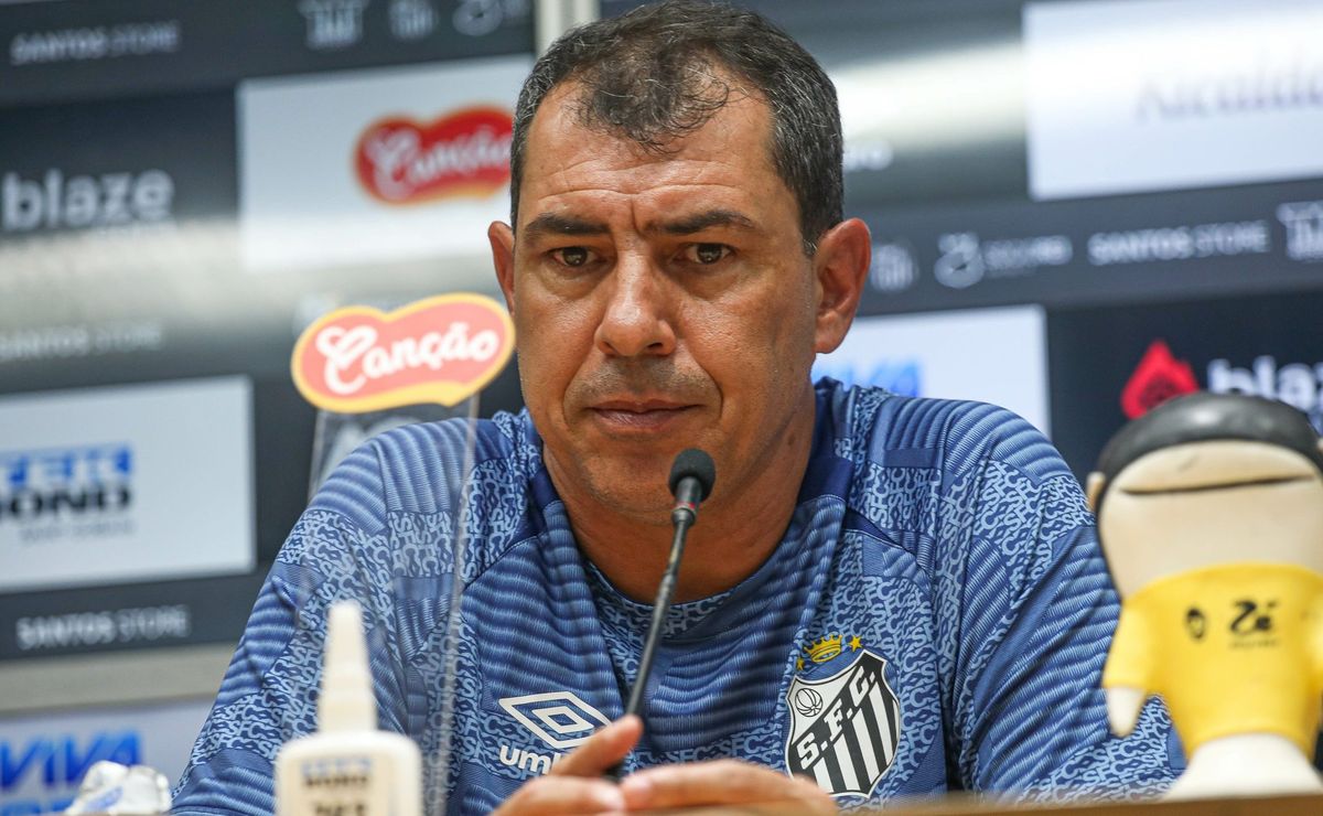 carille gera problemão no santos ao comparar “pressão” com o corinthians: “maior”